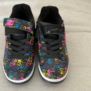 Little girl Heelys!  Gently used.